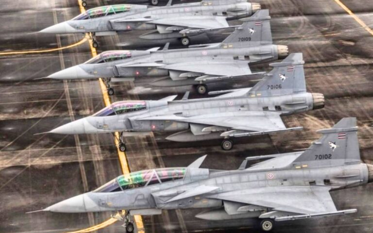 140 caccia, 2 modelli Gripen E e F-35, costi più bassi per la flotta canadese: il piano inatteso che sorprende gli esperti