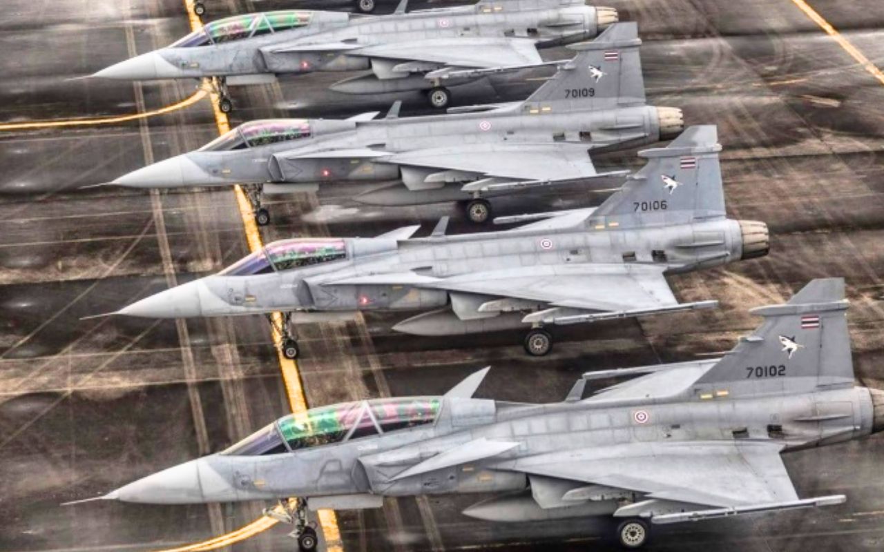 140 caccia, 2 modelli Gripen E e F-35, costi più bassi per la flotta canadese: il piano inatteso che sorprende gli esperti