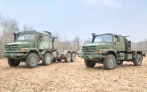Dalla strada al campo di battaglia: Daimler Truck, numero uno europeo dei camion, scommette sul militare