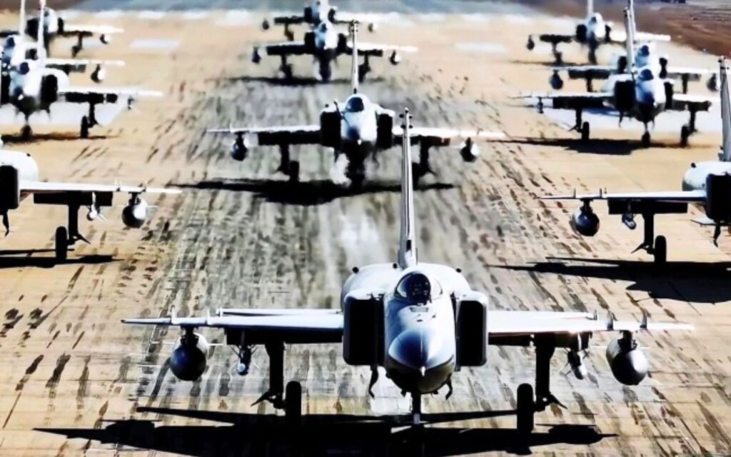 Fine di un’era: la Cina ritira il J-8, il suo primo caccia di progettazione nazionale