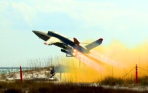 Gli arsenali di missili americani si svuotano: Kratos vuole triplicare la produzione di motori