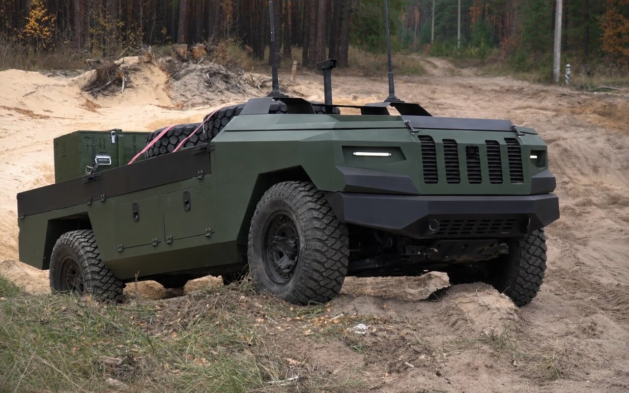L’Ucraina schiera al fronte pesanti camion robotizzati
