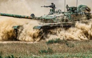 Le unita cinesi di fronte a Taiwan e al Giappone ricevono i primi carri pesanti Type 99