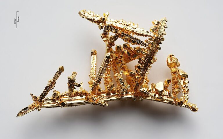 Da dove viene l’oro che estraiamo? Probabilmente da una pioggia di asteroidi