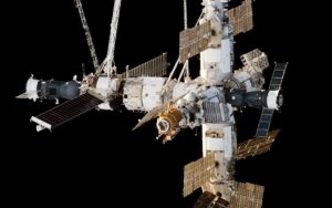 Salyut 7: come due cosmonauti riportarono in vita a mano una stazione spaziale morta