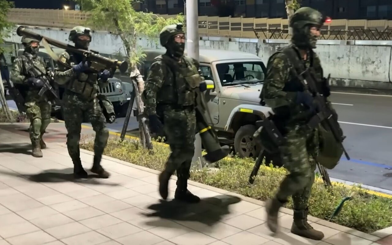 Taiwan vieta i componenti cinesi e 8 dei suoi 9 veicoli diventano inutilizzabili