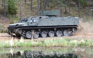 Tre nazioni della NATO uniscono le forze per un nuovo veicolo cingolato per ogni terreno