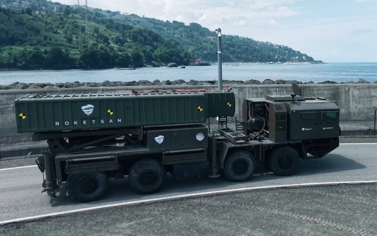 La Turchia entra in un club ristretto con un nuovo missile balistico anti-nave