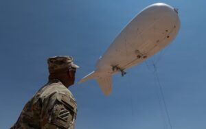L’esercito americano scommette 411 milioni di euro su giganteschi aerostati di sorveglianza