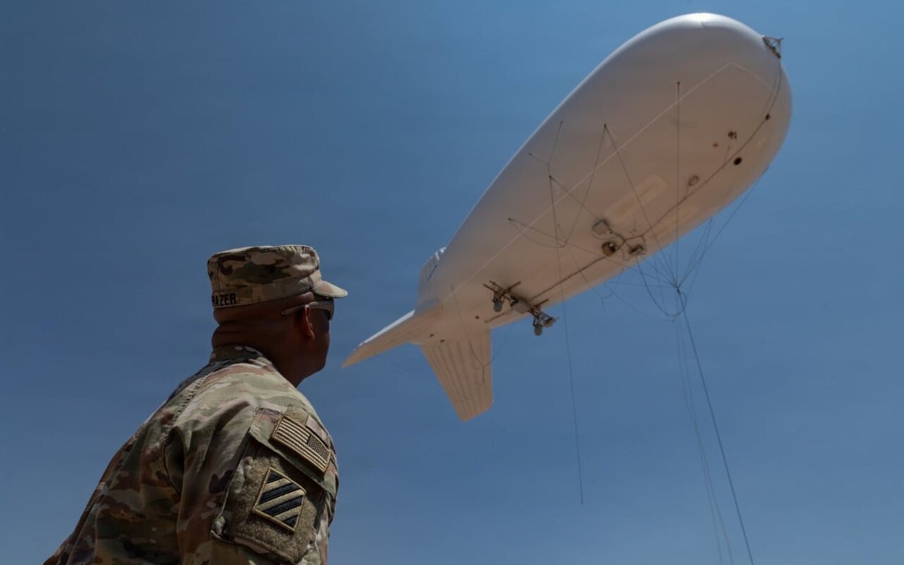 L’esercito americano scommette 411 milioni di euro su giganteschi aerostati di sorveglianza
