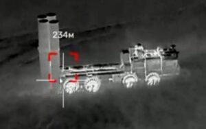 L’Ucraina distrugge due lanciatori del sistema di difesa aerea russo S-400 Triumf