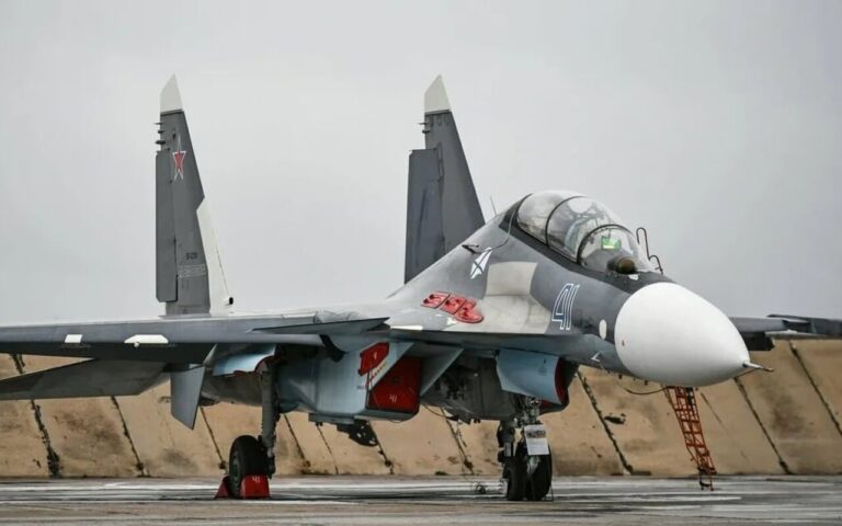 Droni ucraini colpiscono i caccia russi nella base aerea di Saki, in Crimea