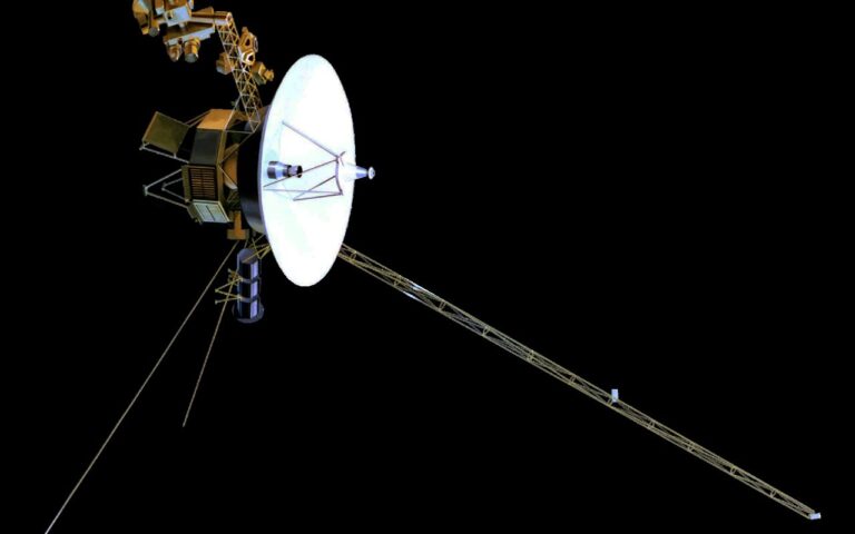 La NASA tiene in vita Voyager 1 spegnendo gli strumenti uno a uno