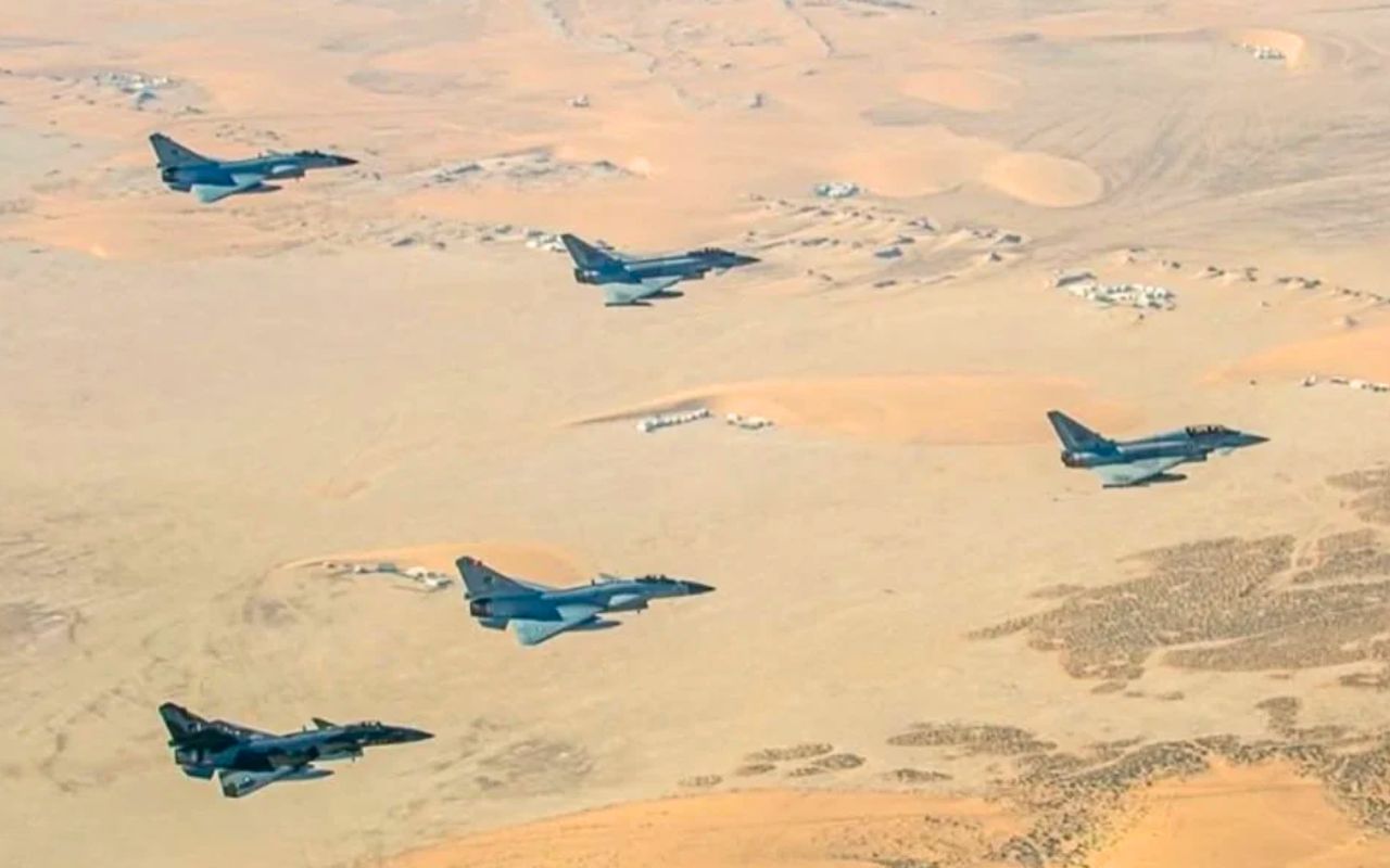 La Cina pensava di aver umiliato l’Europa con un 9-0 del J-10CE pakistano sul Typhoon qatari, ma senza Meteor cambia tutto