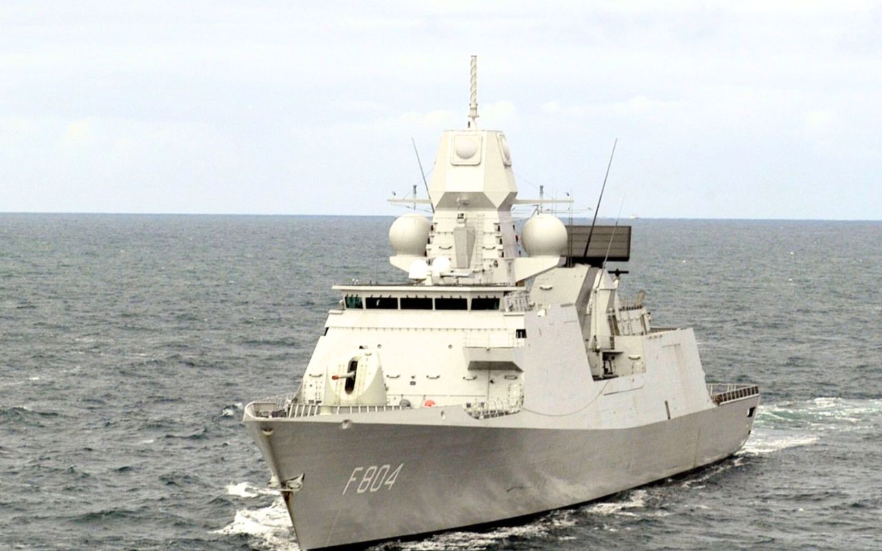 La Cina rivendica il disturbo alla fregata HNLMS De Ruyter da 1,7 miliardi nel Mar Cinese meridionale